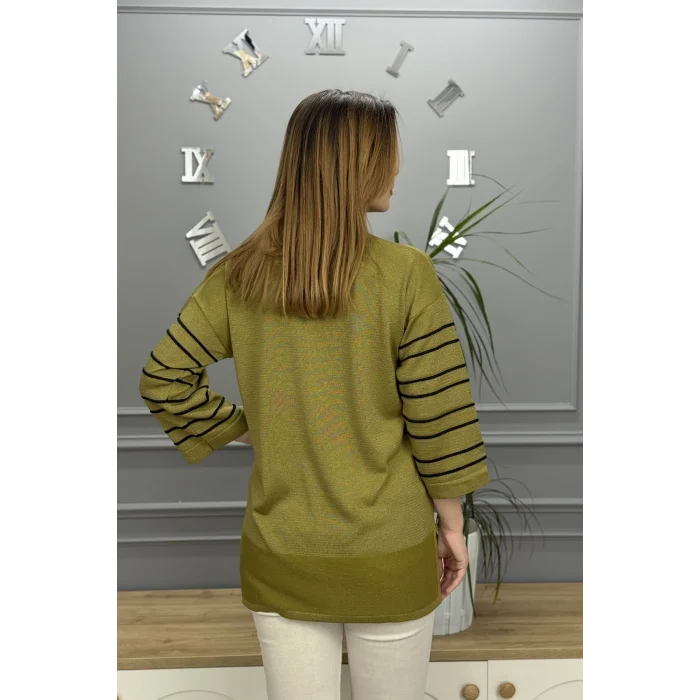 Kadın Yağ Yeşili Bisiklet Yaka Kollar Biyeli Kol Ucu Ve Eteği Yırtmaçlı Simli İthal İplik İnce Tiriko Tunik Buluz