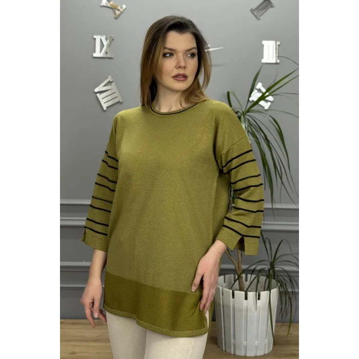 Kadın Yağ Yeşili Bisiklet Yaka Kollar Biyeli Kol Ucu Ve Eteği Yırtmaçlı Simli İthal İplik İnce Tiriko Tunik Buluz