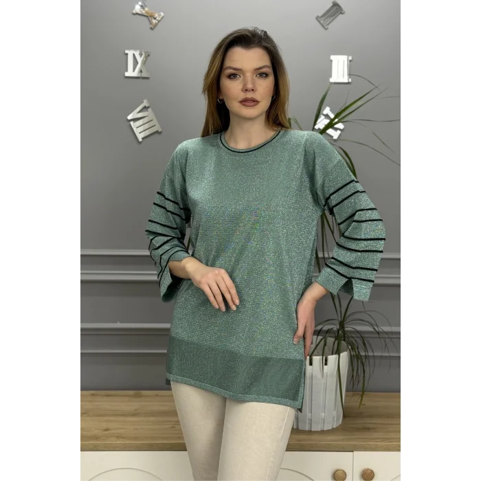 Kadın Çağla Yeşili Bisiklet Yaka Kollar Biyeli Kol Ucu Ve Eteği Yırtmaçlı Simli İthal İplik İnce Tiriko Tunik Buluz