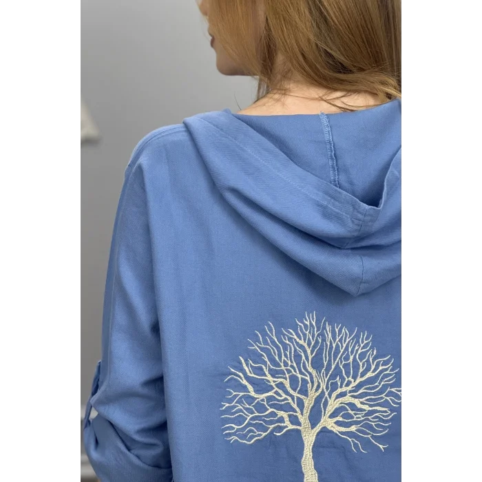 Kadın Mavi Kapüşonlu Sırtı Hayat Ağacı Nakışlı Pamuk Keten Kumaş Katlamalı Uzun Kol Gömlek Ceket