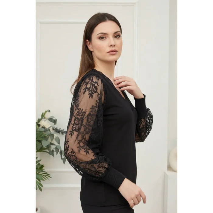 Kadın Siyah V Yaka Kollar Tül Yaka Dantelli Likralı Bluz