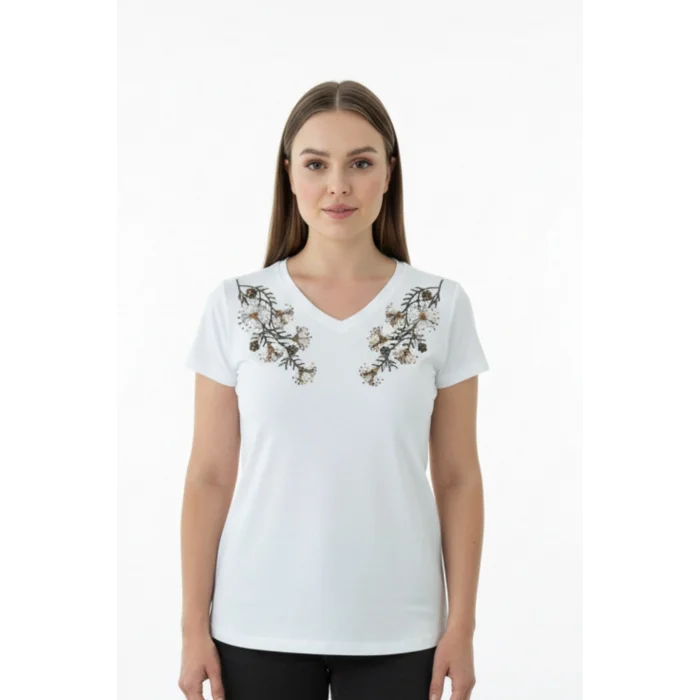 Kadın BEYAZ V Yaka İki Omzu Çiçek İşlemeli % 100 Pamuk Penye Kumaş Kısa Kol Bluz