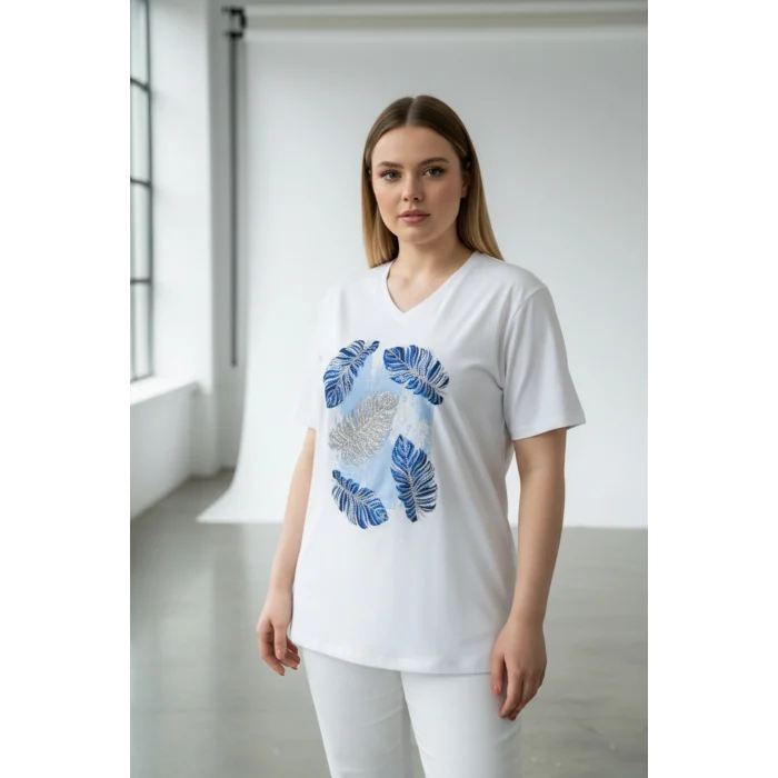 Kadın BEYAZ V Yaka Önü Yaprak İşlemeli % 100 Pamuk Penye Kumaş Kısa Kol Bluz