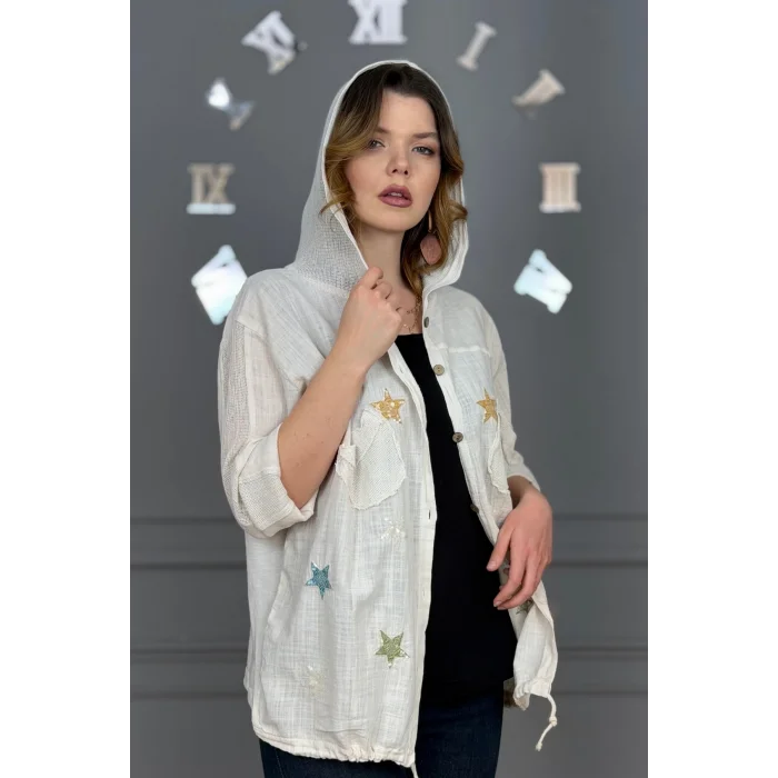 Kadın TAŞ RENGİ Organik Yıkamalı Keten Kumaş Arkası Pamuk Penye Kapüşonlu File Ve Yıldız Pul Nakışlı Gömlek Ceket