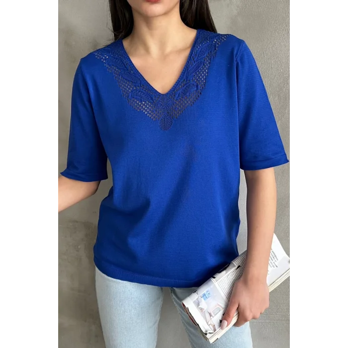 Kadın Mavi V Yaka Yakası Ve Sırtı Detaylı Soğuk İpilik Merserize Likralı Buluz