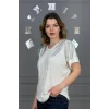 Kadın Beyaz Büyük Beden V Yaka Omuzlar Yaprak Kristal Taş İşlemeli Likralı Kısa Kol Buluz