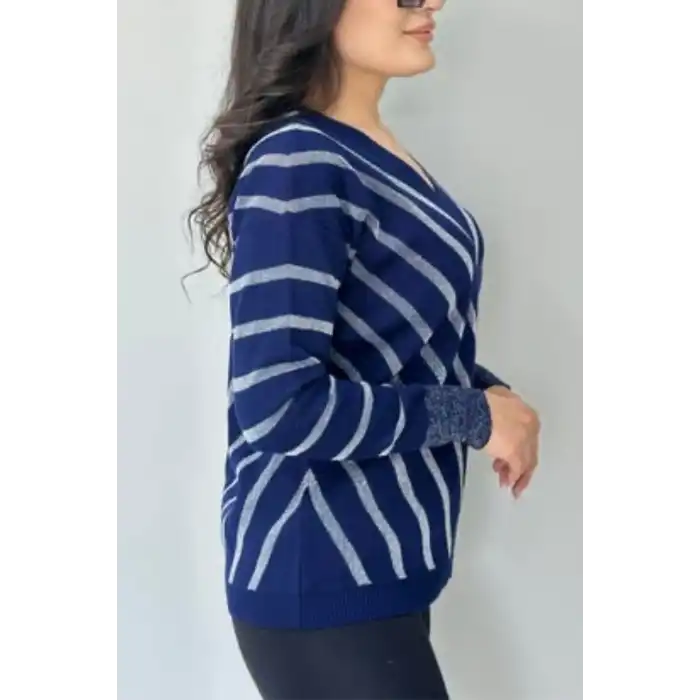 Kadın Lacivert V Yaka Verev Sim Çizgili Likralı İnce Tiriko Yumuşak Dokulu Kazak