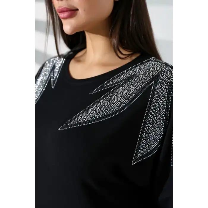 Kadın Siyah Bisiklet Yaka Omuzlar Yaprak Kristal Taş Bakılı Likralı Buluz