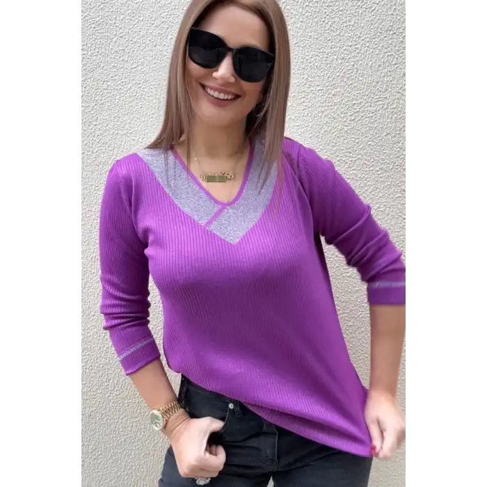Kadın Mor V Yaka Yakası Manşetli Simli Likralı Soğuk İplik Triko Bluz