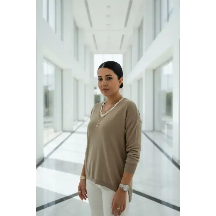 Kadın Bej V Yaka Yakası Çift Renkli Pamuk Örgü Likarlı İnce Triko Buluz