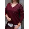 Kadın Bordo V Yaka Omzu Kristal İnci Ve Taş İşlemeli Likralı Tiriko Kazak Bluz