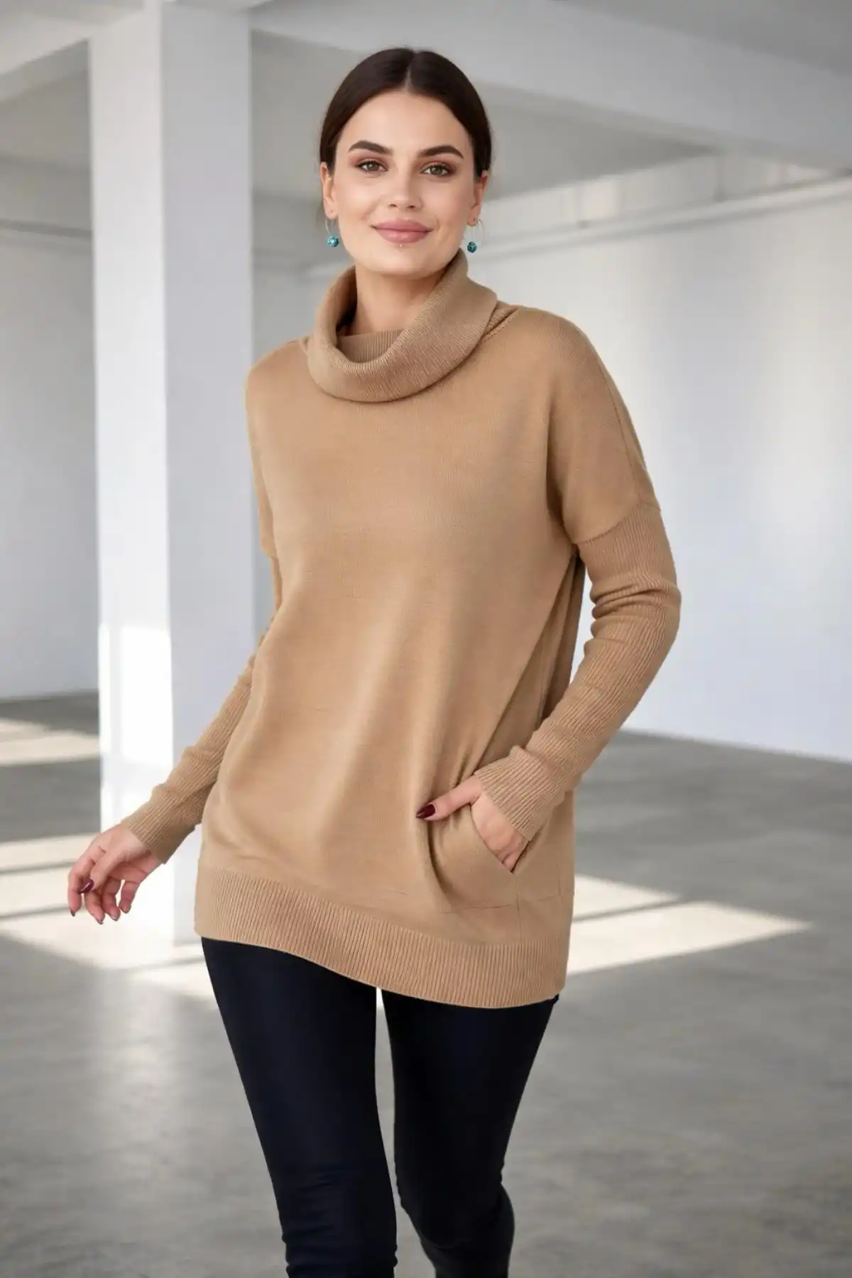 Kadın Açık Kahve Degaje Yaka Yandan Cepli Likralı İnce Triko Bluz..