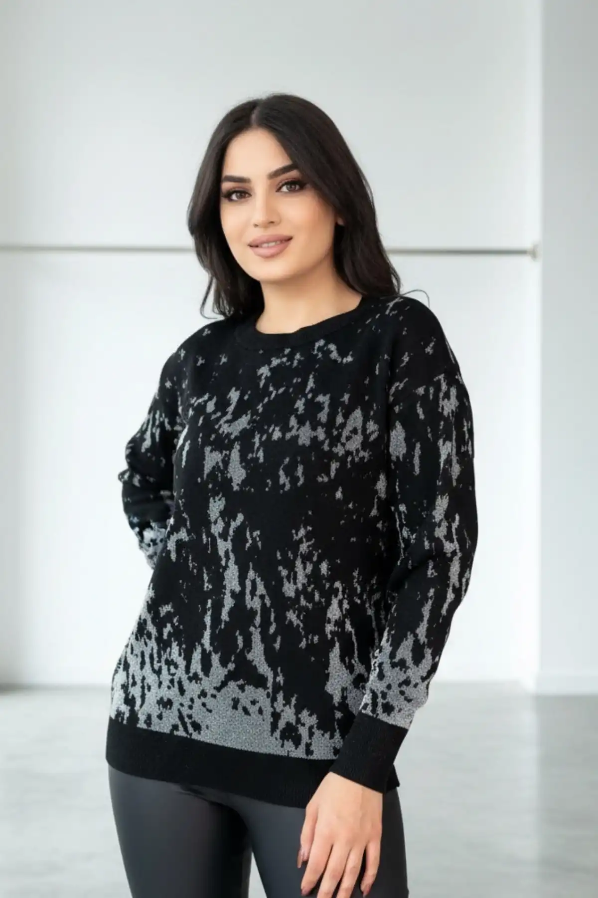 Kadın Siyah Gri Sim Detaylı Bisiklet Yaka Batik Desen Yeni Sezon Likralı Esnek Tiriko Kazak