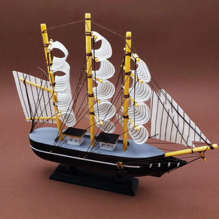Dekoratif Yelkenli Ahşap Gemi Maketi (30 cm)