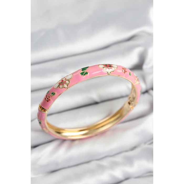 Mineli Pirinç Pembe Çiçek Motifli Gold Kadın Kelepçe