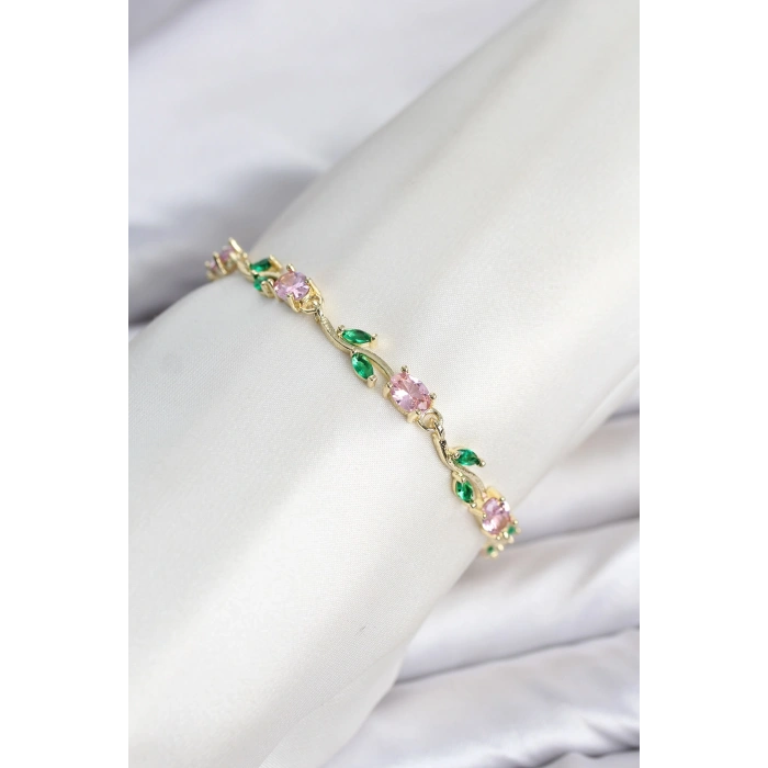Pirinç Gold Renk Pembe Zirkon Taşlı Çiçek Model Kadın Bileklik
