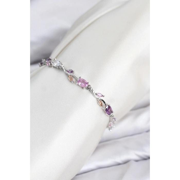 Pirinç Gümüş Renk Pembe ve Mor Zirkon Taşlı Çiçek Model Kadın Bileklik