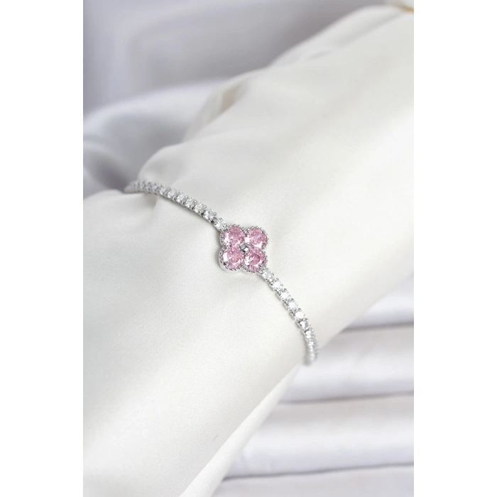 Pirinç Gümüş Renk Pembe Zirkon Taşlı Yonca Model Su Yolu Kadın Bileklik