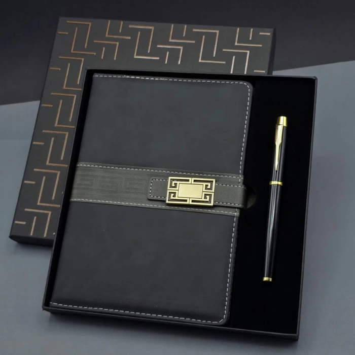 Siyah Tokalı Tarihsiz Ajanda Defter Kalem Set