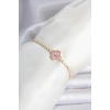 Pirinç Gold Renk Pembe Zirkon Taşlı Yonca Model Su Yolu Kadın Bileklik