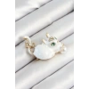 Zirkon Taşlı İnci Detaylı Beyaz 3D Kedi Figürlü Gold Renk Kadın Broş