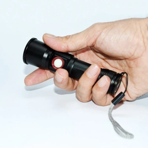 1000 Lümen USB Şarjlı LED El Feneri (WT-611)