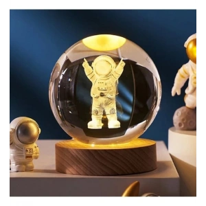 Işıklı Cam Küre (Astronot Tasarımlı, Kod 52)