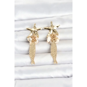 Deniz Yıldızı ve Balık Detaylı Krem Taşlı Gold Renk Kadın Küpe