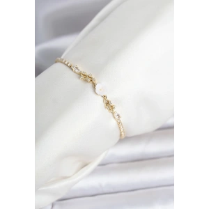 Pirinç Gold Renk Çiçek Model Su Yolu Kadın Bileklik