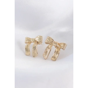 Pirinç Gold Renk Çizgi Detay Fiyonk Küpe