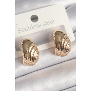 Pirinç Gold Renk İşleme Detaylı Yarım Halka Model Kadın Küpe