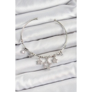 Pirinç Zirkon Taşlı Yıldız Model Gümüş Renk Charm Bileklik