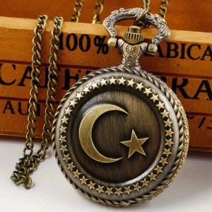 Köstekli Saat (Türk Bayraklı)