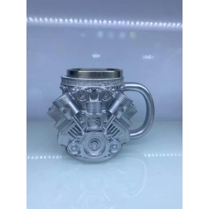 Çelik Kupa (V8 Motor Temalı)