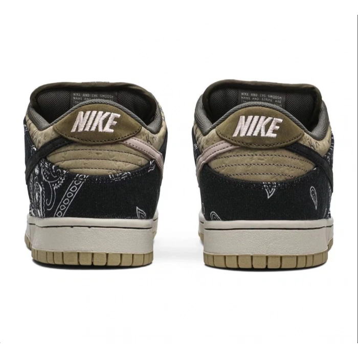 Nike Dunk Low SB Travis Scott