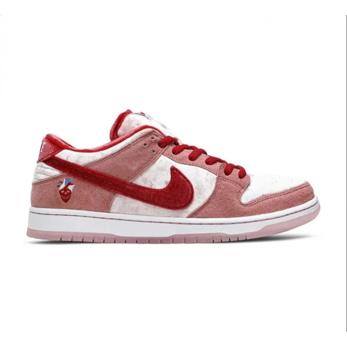 Nike Dunk Low SB Valentine’s Day × StrangeLove