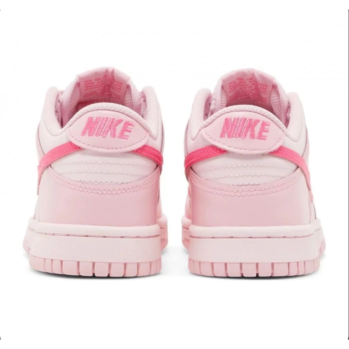 Nike Dunk Low Triple Pink