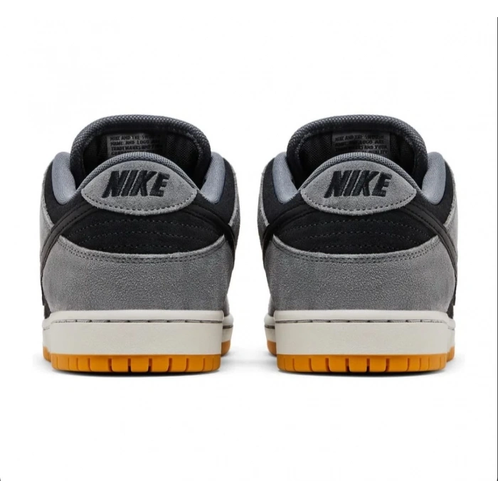 Nike Dunk Low SB Dark Smoke Grey
