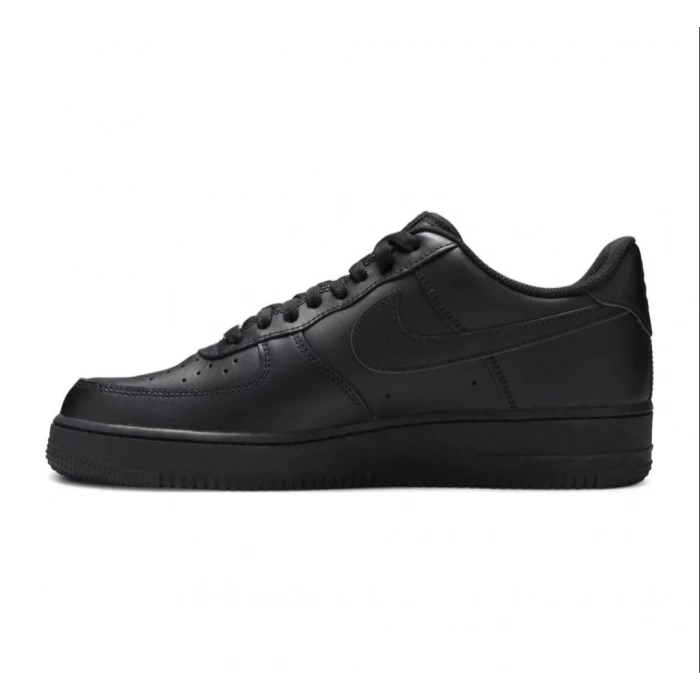 Nike Air Force 1 07 Triple Black