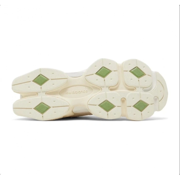 New Balance 9060 Bricks Wood