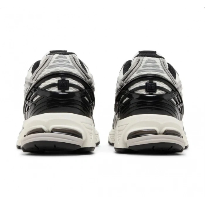 New Balance 1906R Silver Metallic Black