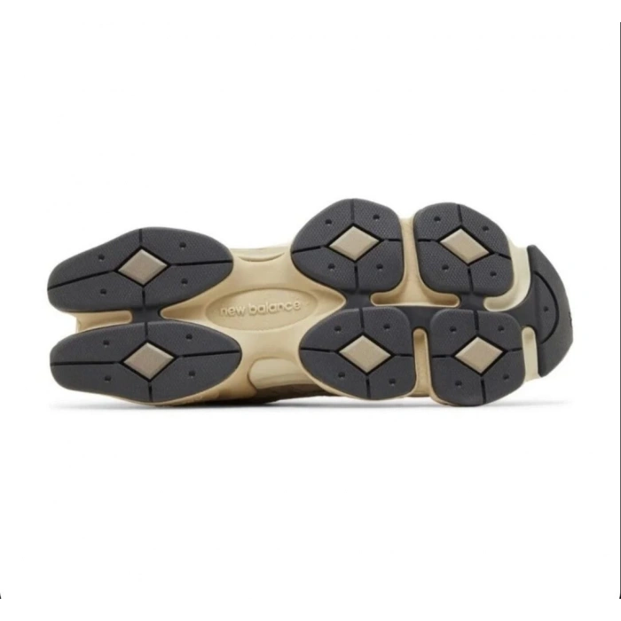 New Balance 9060 Driftwood Castlerock