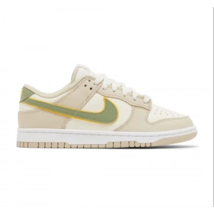 Nike Wmns Dunk Low Pale Ivory Oil Green