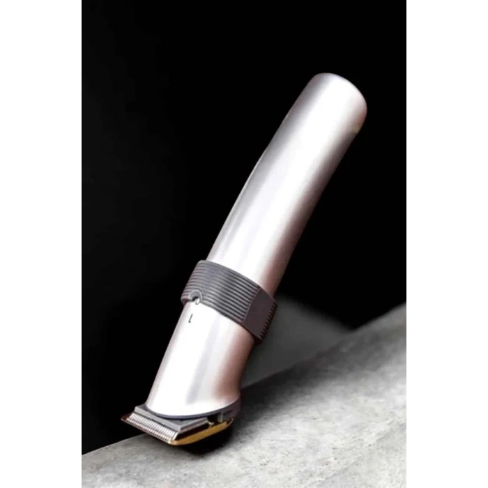 4 Taraklı Profesyonel Şarjlı Saç Ve Sakal Kesme Tıraş Makinesi Seti