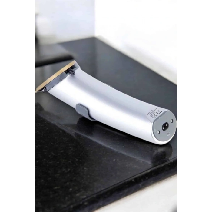 4 Taraklı Taşınabilir Profesyonel Saç Ve Sakal Kesme Tıraş Makinesi