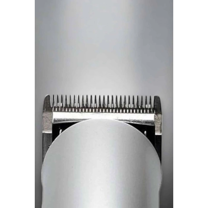 Erkeklere Özel Şarjlı Saç Ve Sakal Kesme Tıraş Makinesi Seti