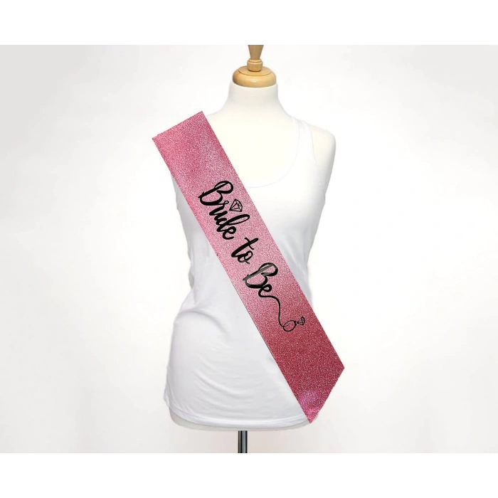 Pembe Üzeri Siyah İtalik Alyanslı Bride To Be Yazılı Simli Işıltılı Kuşak Kemer 10 cm Genişlik (5263)