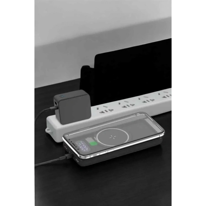 Powerbank Taşınabilir 10.000 Mah Hızlı Şarj Dijital Göstergeli