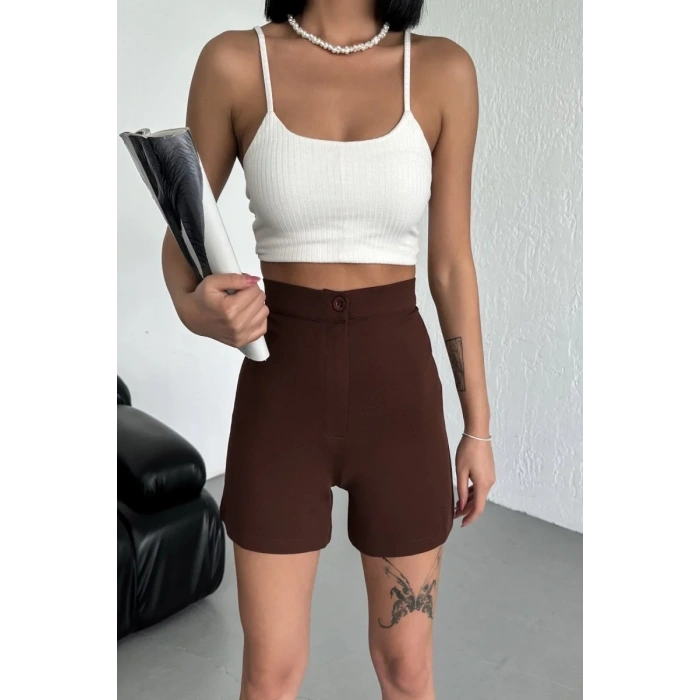 Tarz Ve Rahatlığı Bir Arada Sunan Yüksek Bel Esnek Likralı Krep Şort Kahverengi