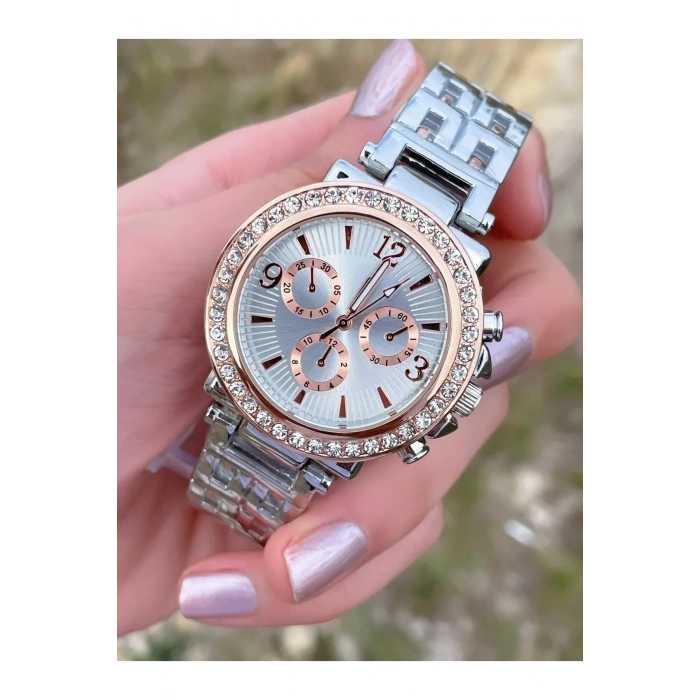 Zarif Ve Şık Özel Tasarım Zirkon Taşlı Metal Bayan Kol Saati (gümüş-gold)